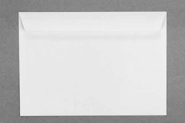 Envelopes DIN C5 adesivos, brancos