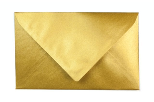 Envelopes de formato especial, dourados