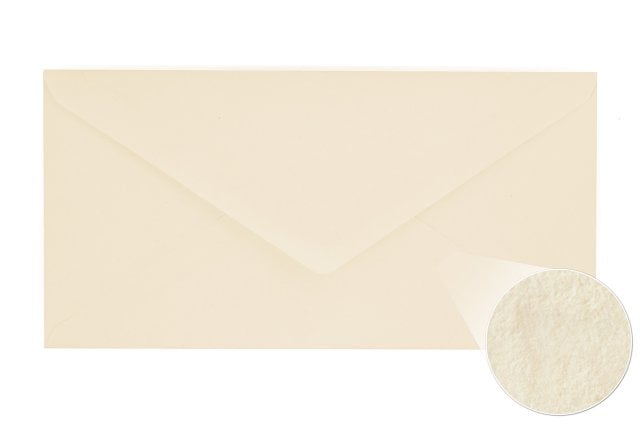 Envelopes DIN compridos, creme, textura martelada