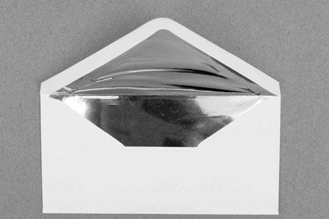 Envelopes DIN longos, brancos com forro prateado
