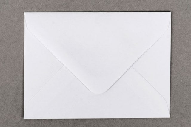 Envelopes DIN C7, branco