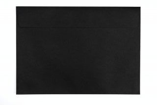 Envelopes DIN C4 adesivos, preto
