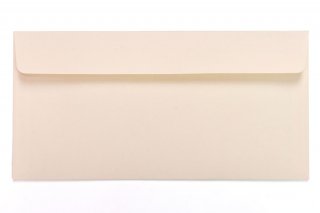 Envelopes DIN adesivos longos, creme