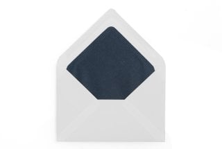 Envelopes DIN C6, brancos com forro azul escuro