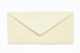 Envelopes DIN longos, creme